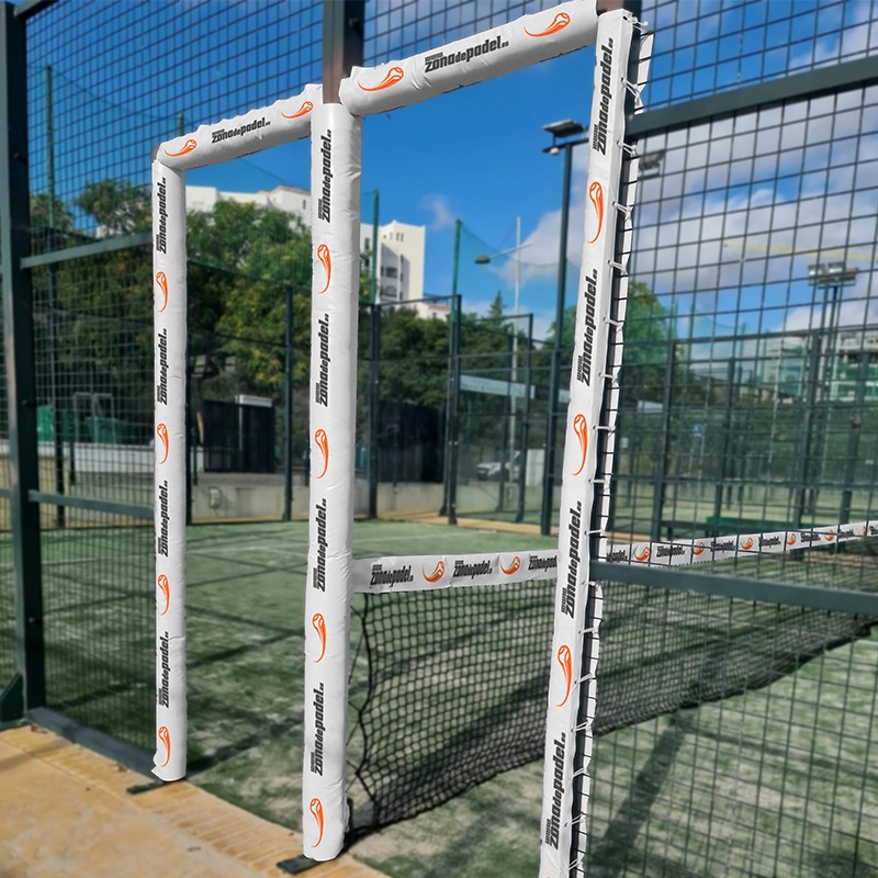 Deurbeveiliger met 2 gaten van padelbaan