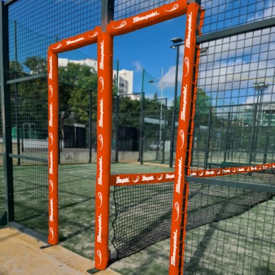Deurbeveiliger met 2 gaten van padelbaan